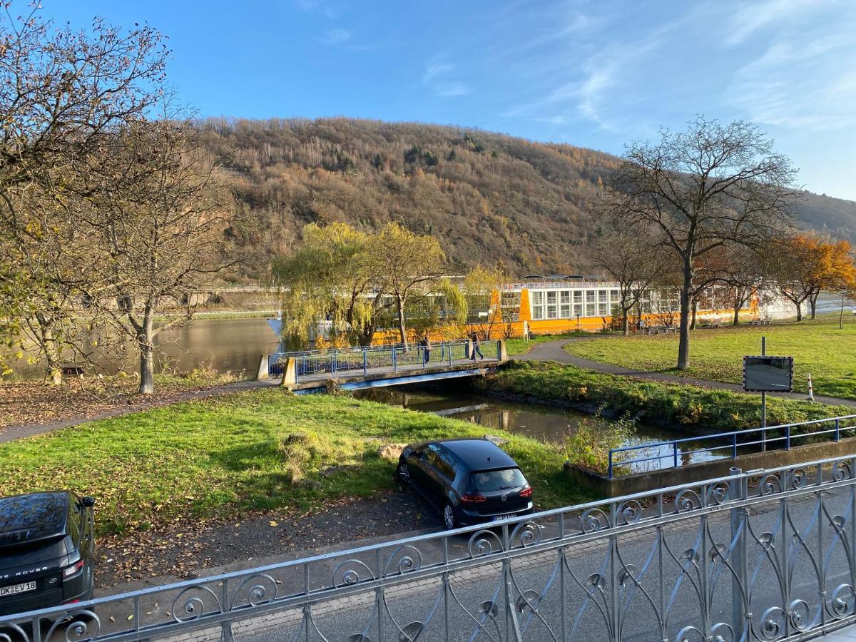 Appartement Direkter Moselblick I Altbau I 4 Personen I Terrasse à Sankt Aldegund Extérieur photo